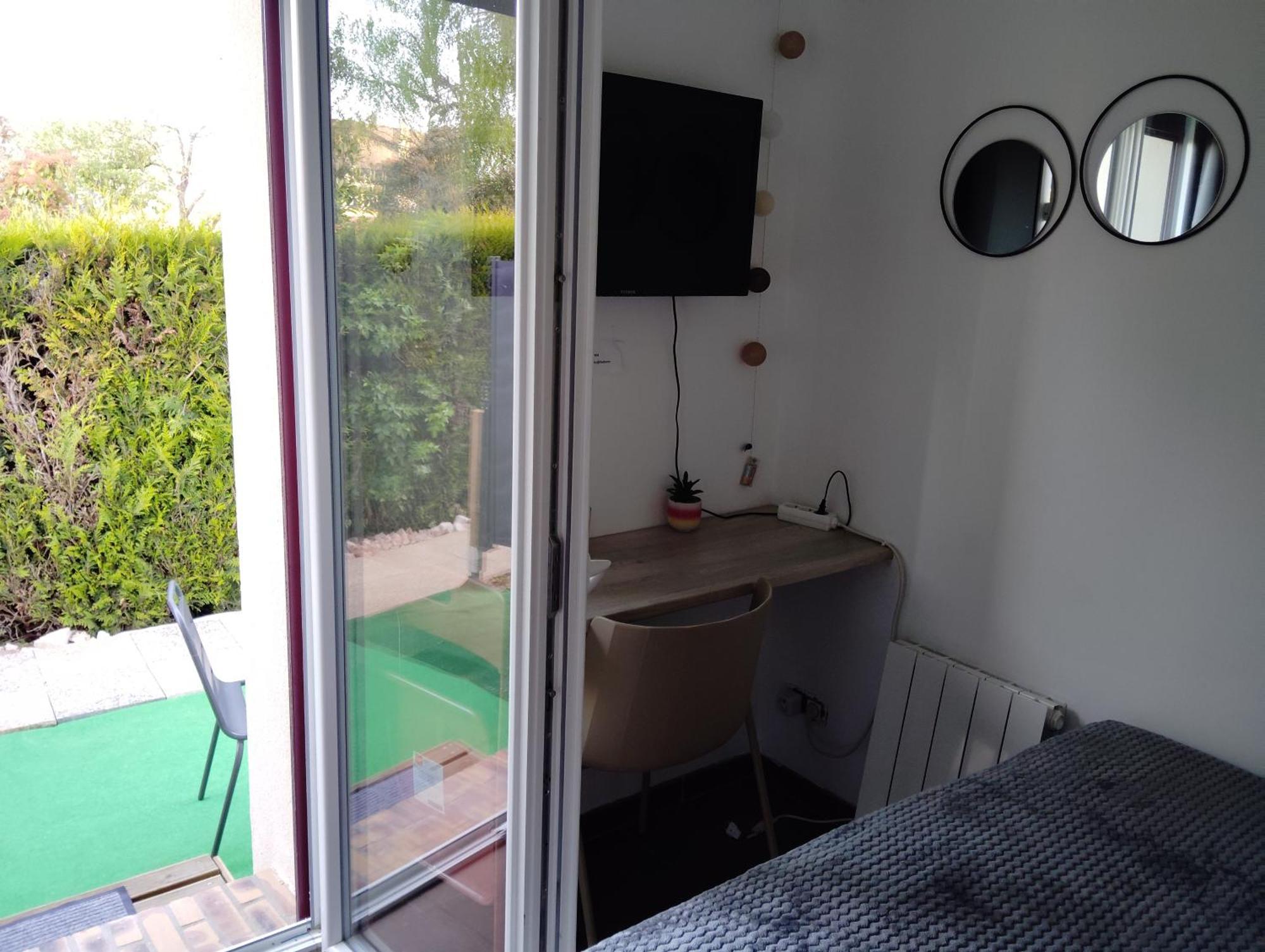 Studio Cosy Sans Vis-A-Vis Vernon  Exteriör bild
